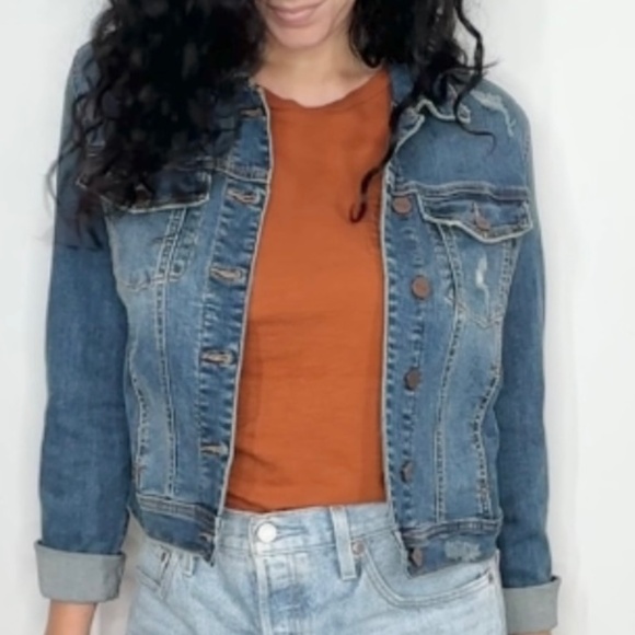 Carly Jean Los Angeles Distressed Denim Jacket – Size Large - Picture 4 of 8